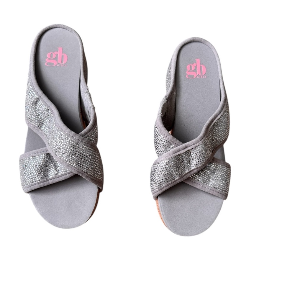 Gianni Bini Kids Gray Sandals with Silver Accents